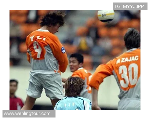 深圳羽毛球队控制革新探索：提升竞技水平与团队协作的新路径